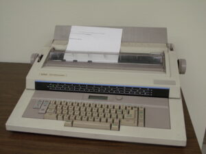 Multimate 15 Forgotten Office Gadgets from the ’80s That Would Confuse Today’s ...